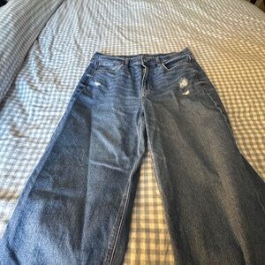 American Eagle Super High-Rise Baggy Straight Leg Jeans